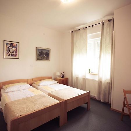 סאמובור Rooms Medved מראה חיצוני תמונה